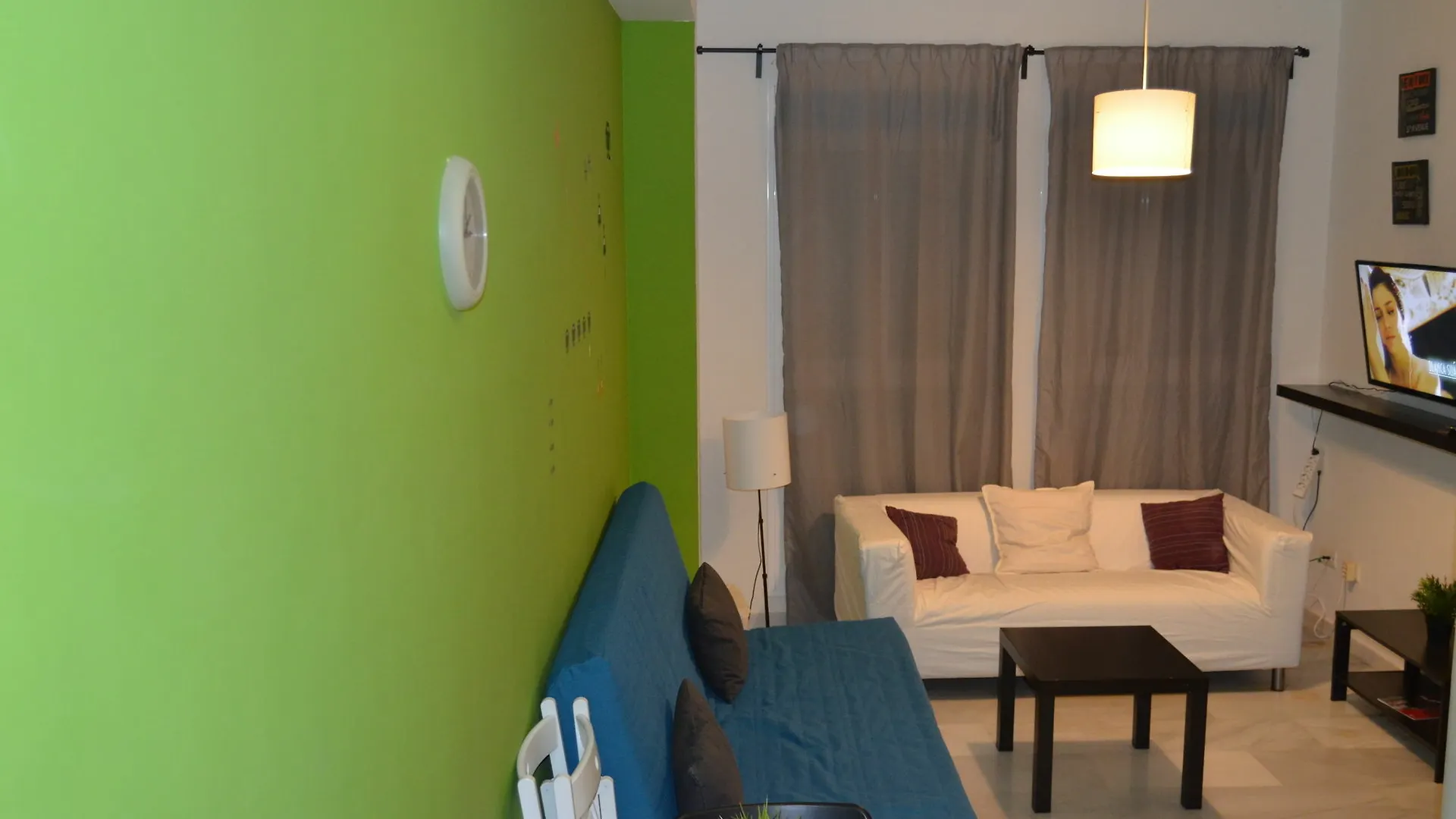 Apartamentos Canasteros Malaga Apartment